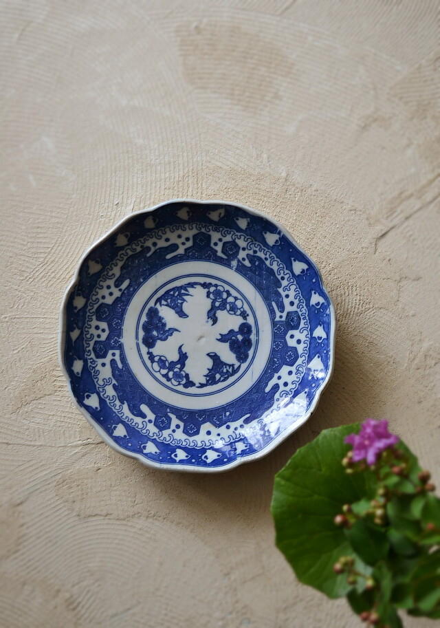 大明成化年製 三扇松竹梅門皿 七寸 大明成化年製 三扇松竹梅門皿 七寸