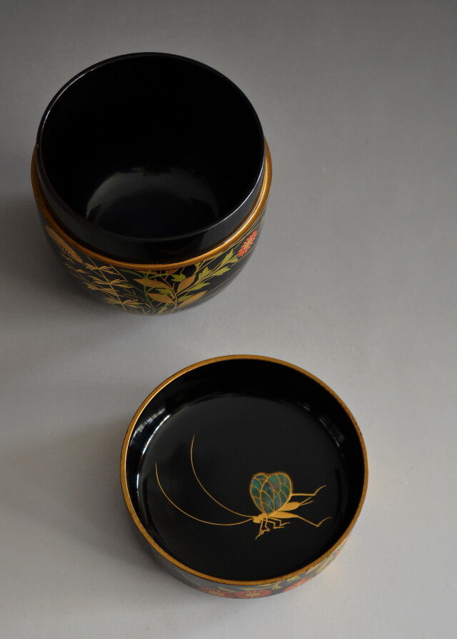 月秋草蒔絵乾漆大棗 奥津一心斉作 茶道具 棗 秋茶道具 大棗 蒔絵 螺鈿