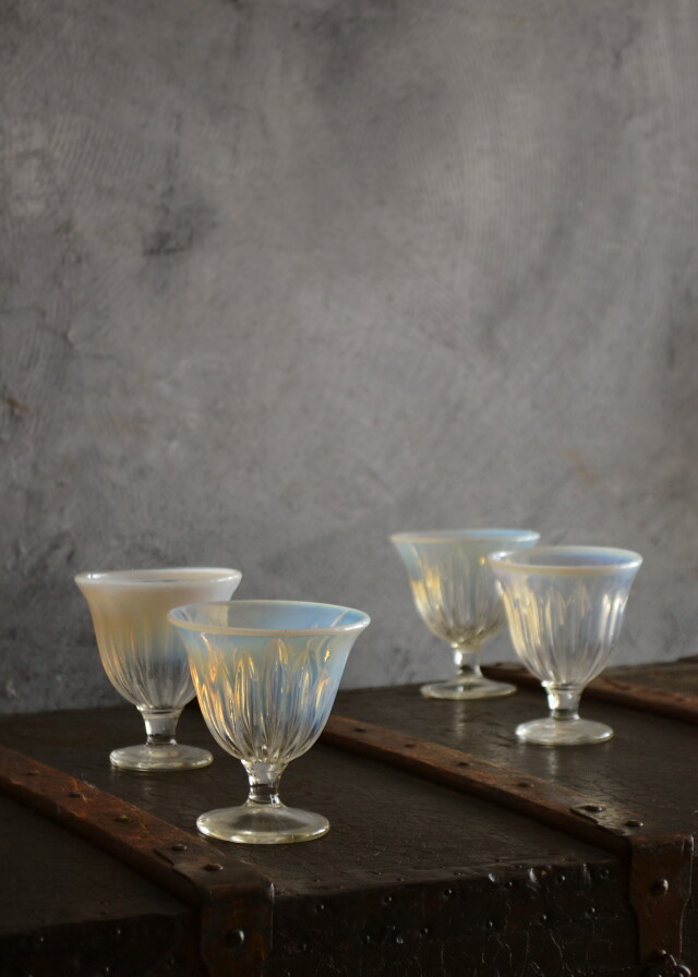 ☆最終価格☆】日本ガラス アンティーク オパルーセント 乳白色 7客