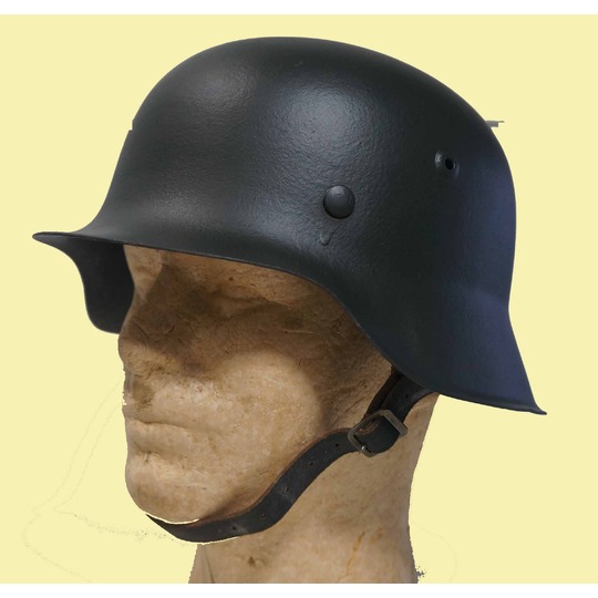 旧ドイツ軍 ヘルメット (シュタールヘルム M42) 実物？ナチヘル Amazon