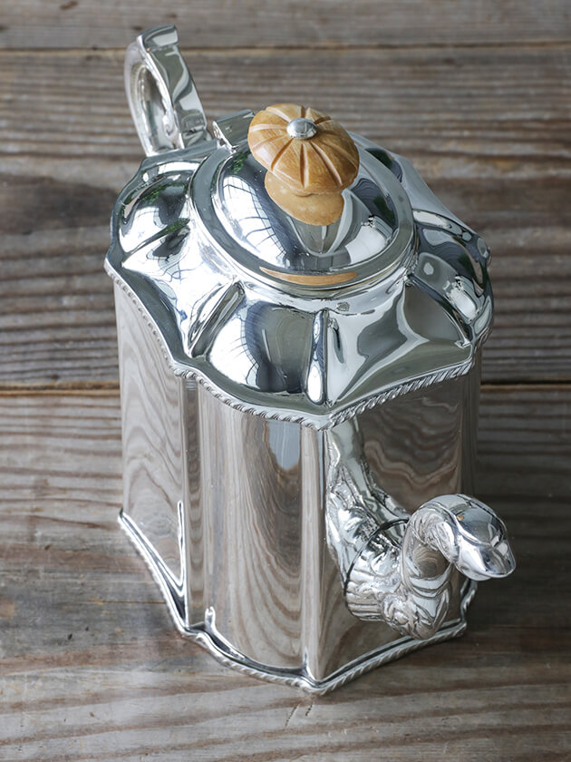 Garrard & Co. 】 アールデコ ティーポット【シルバープレート