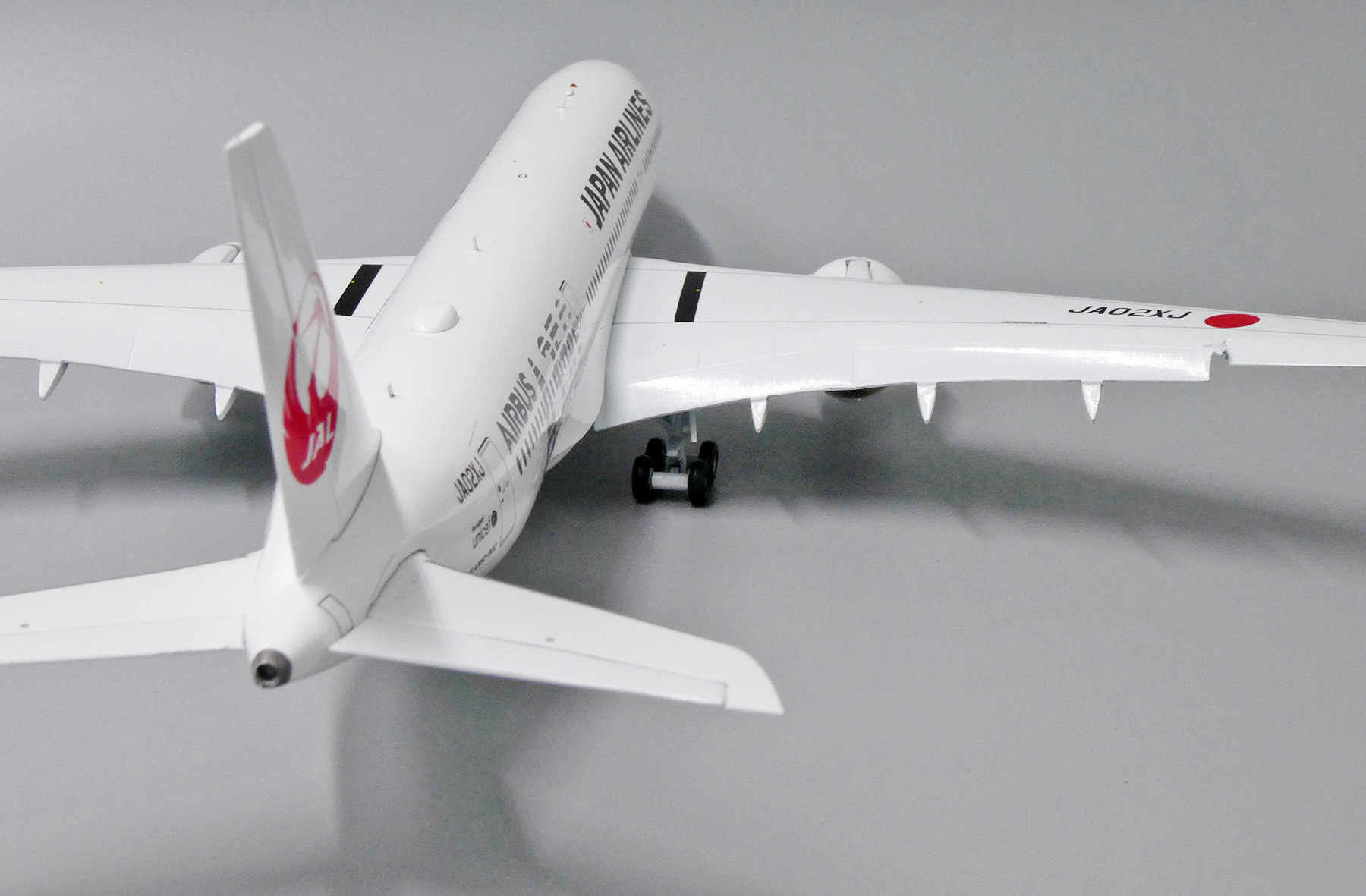 ScaleModelStore.com :: JC Wings 1:200 - EW2359002A - Japan