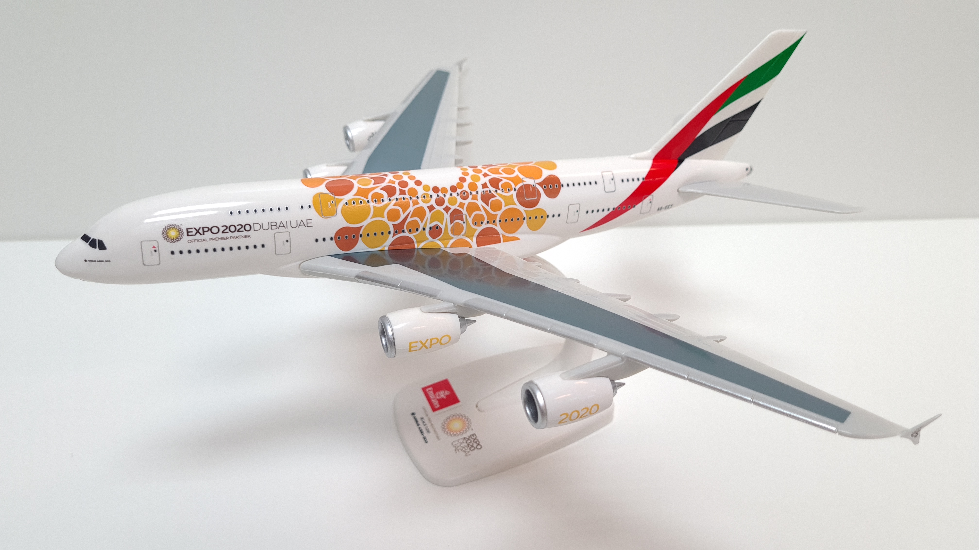 ScaleModelStore.com :: PPC 1:250 - 988144 - Emirates (Orange