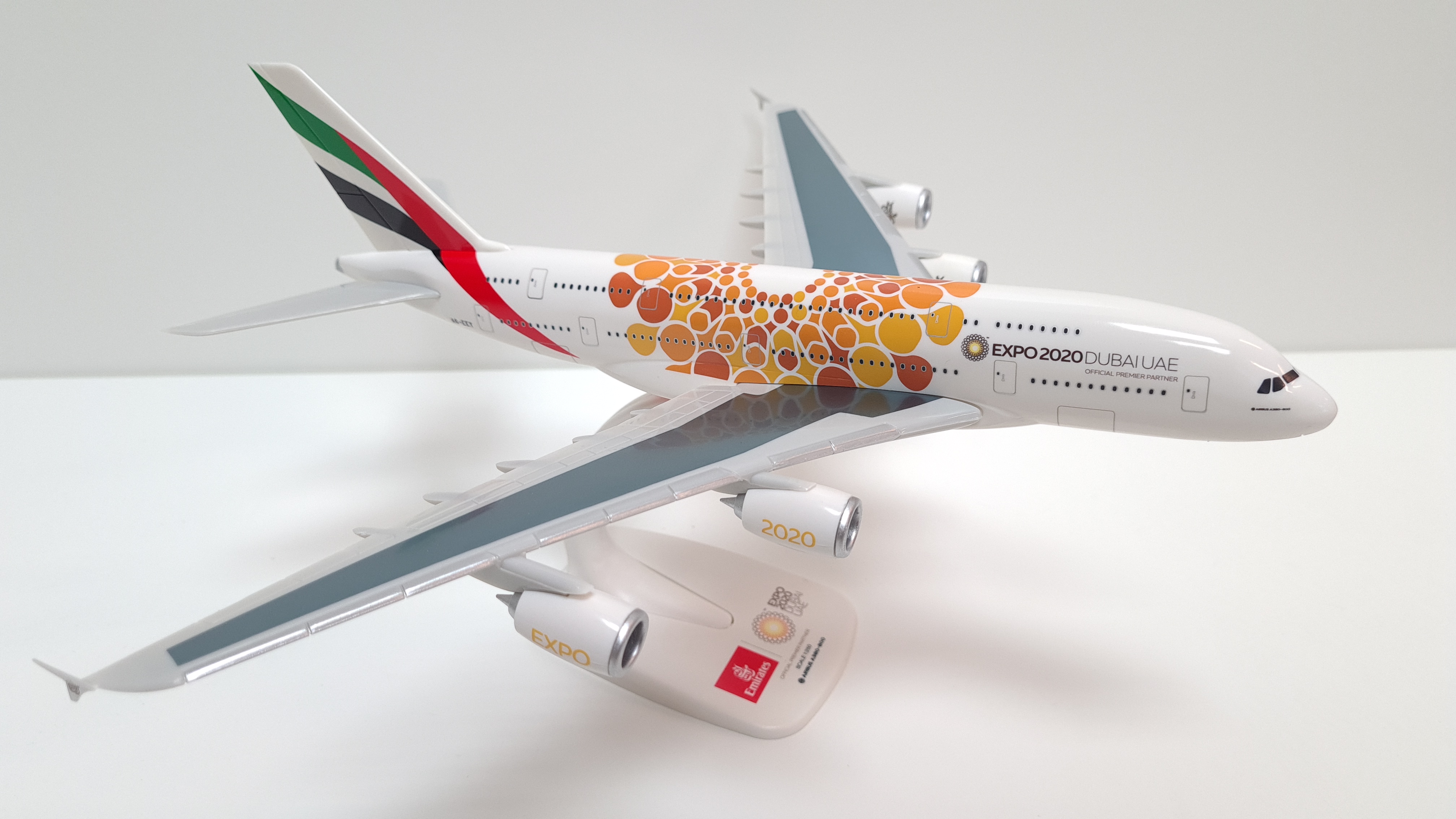 ScaleModelStore.com :: PPC 1:250 - 988144 - Emirates (Orange