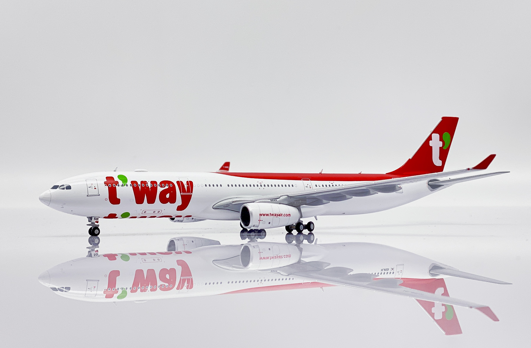 ScaleModelStore.com :: JC Wings 1:400 - LH4283 - T'Way Air Airbus