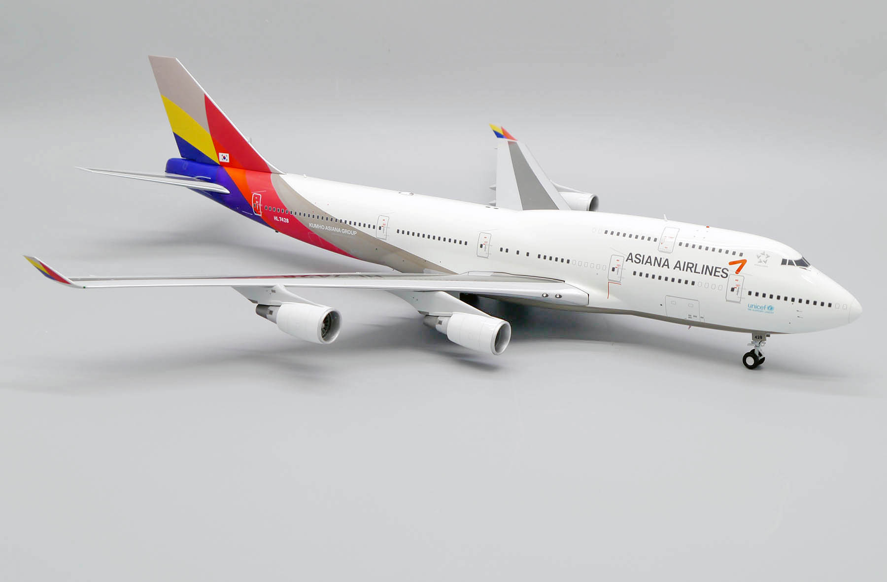 B-Models 1/200 アシアナ Asiana B747-400 旧塗装 アシアナ航空 BOEING