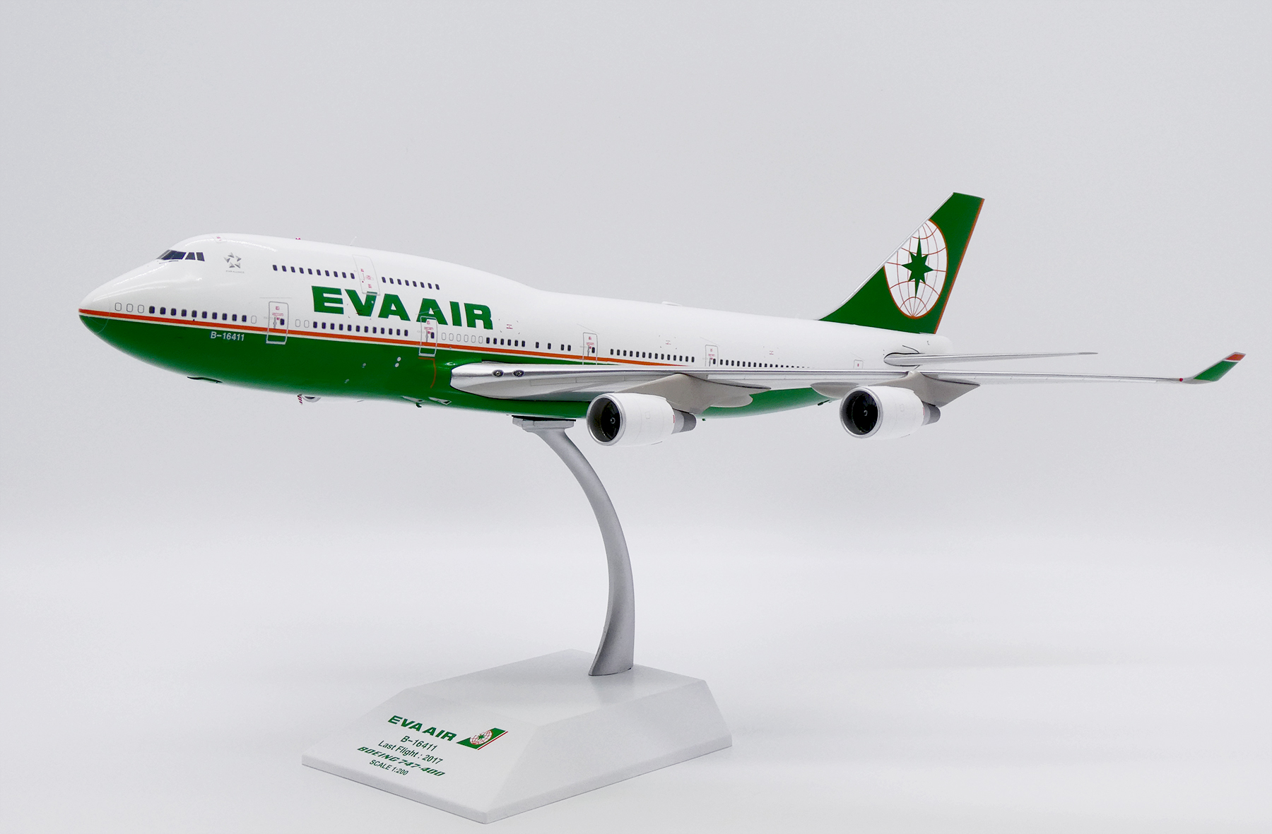 ScaleModelStore.com :: JC Wings 1:200 - XX20321 - Eva Air Boeing