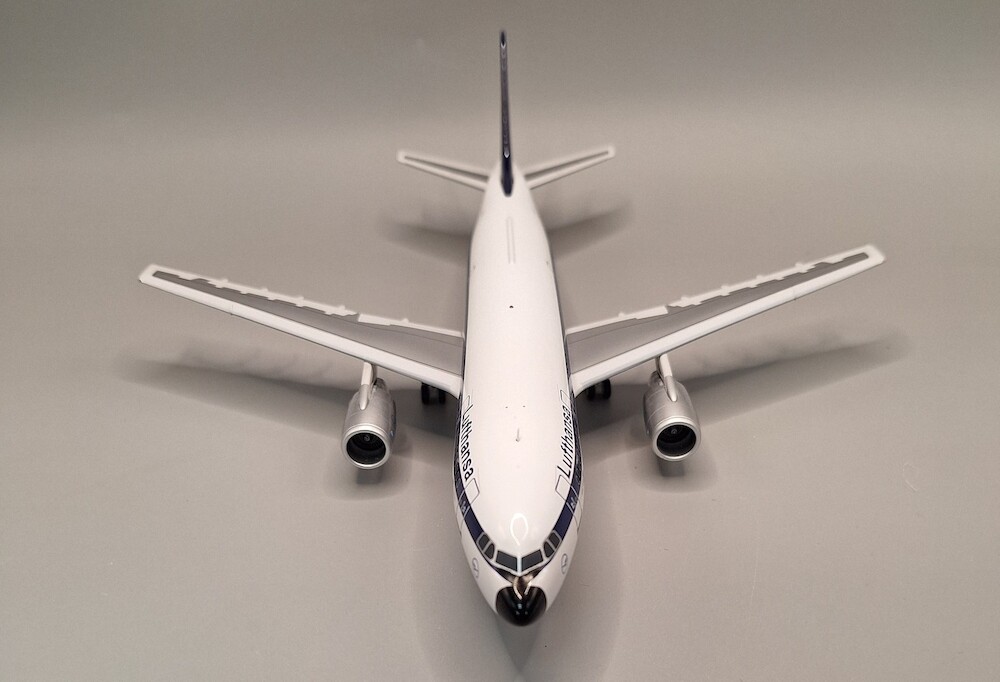 ScaleModelStore.com :: JFox 1:200 - JF-A300-001 - Lufthansa Airbus