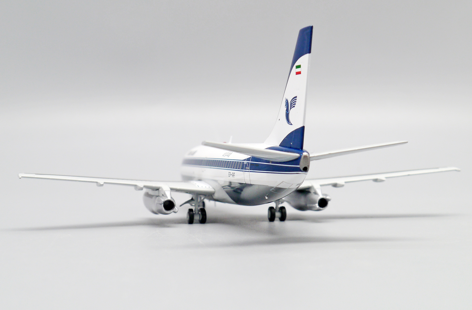 ScaleModelStore.com :: JC Wings 1:200 - LH2341 - Iran Air Boeing
