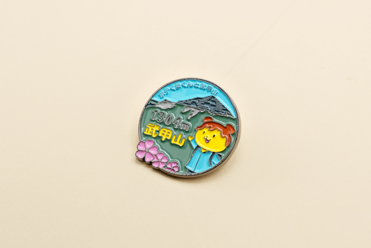 THE ALFEE×ポテくまくん コラボステッカー&ピンバッジ - メルカリ