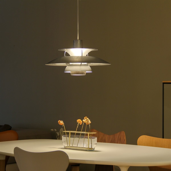 PH 5 ペンダントライト / リテイクLouis Poulsen（ルイスポールセン