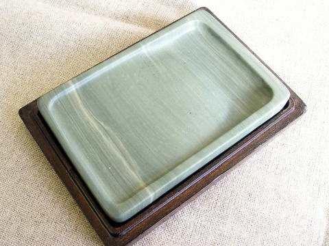 洮河緑石・松鶴文時代硯】◇大型十吋◇潤緑に墨流し状波紋と冰紋の美石