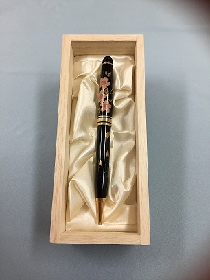 輪島塗蒔絵雅風ボールペン 桜|商品紹介｜贈答品・記念品は大阪淀屋橋
