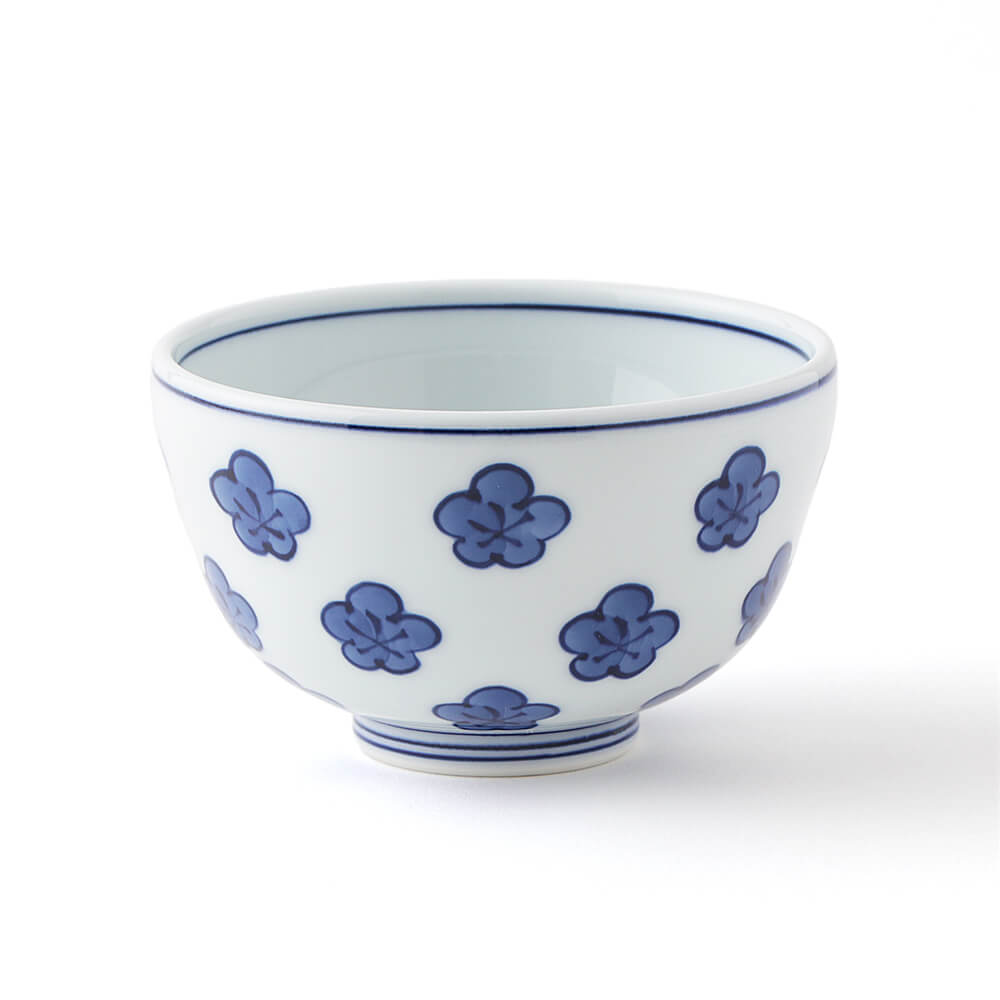 染付梅散し 飯碗 ｜ 有田焼の源右衛門窯公式オンラインショップ