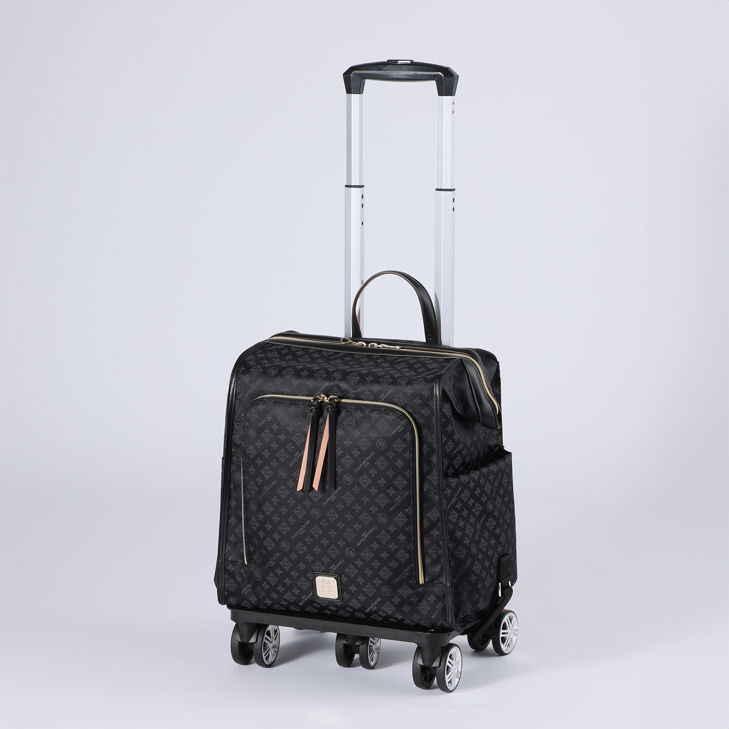 クリスチャン オリビエ はっ水ジャガード がばっと口が開く しまえる