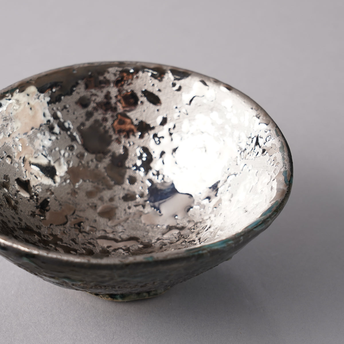 有田焼 手捻り平盃 80ml 勇山どろ窯の通販｜Studio1156 – 【公式