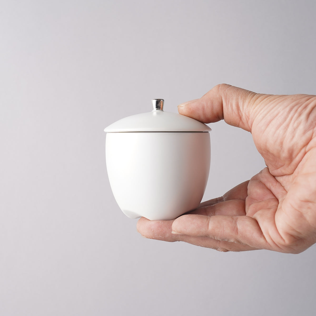 三川内焼 三ツ足 蓋付小鉢 7cm/140ml 平戸嘉祥窯の通販｜Studio1156