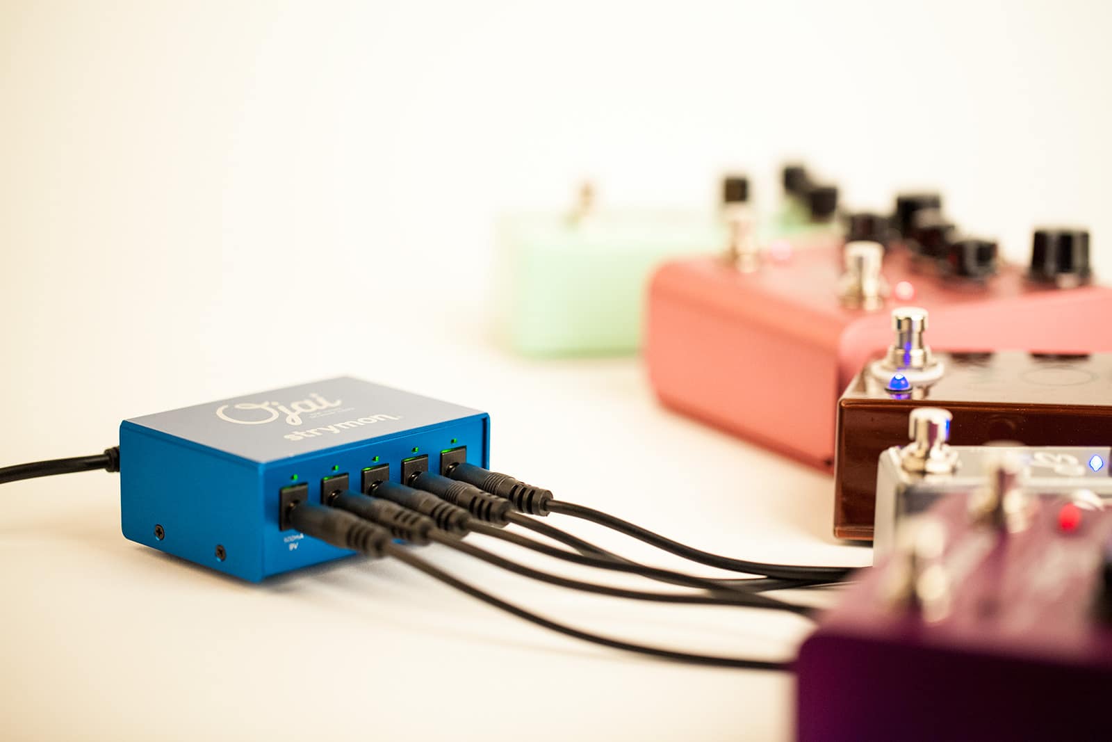 Ojai Compact Pedal Power Supply - Strymon