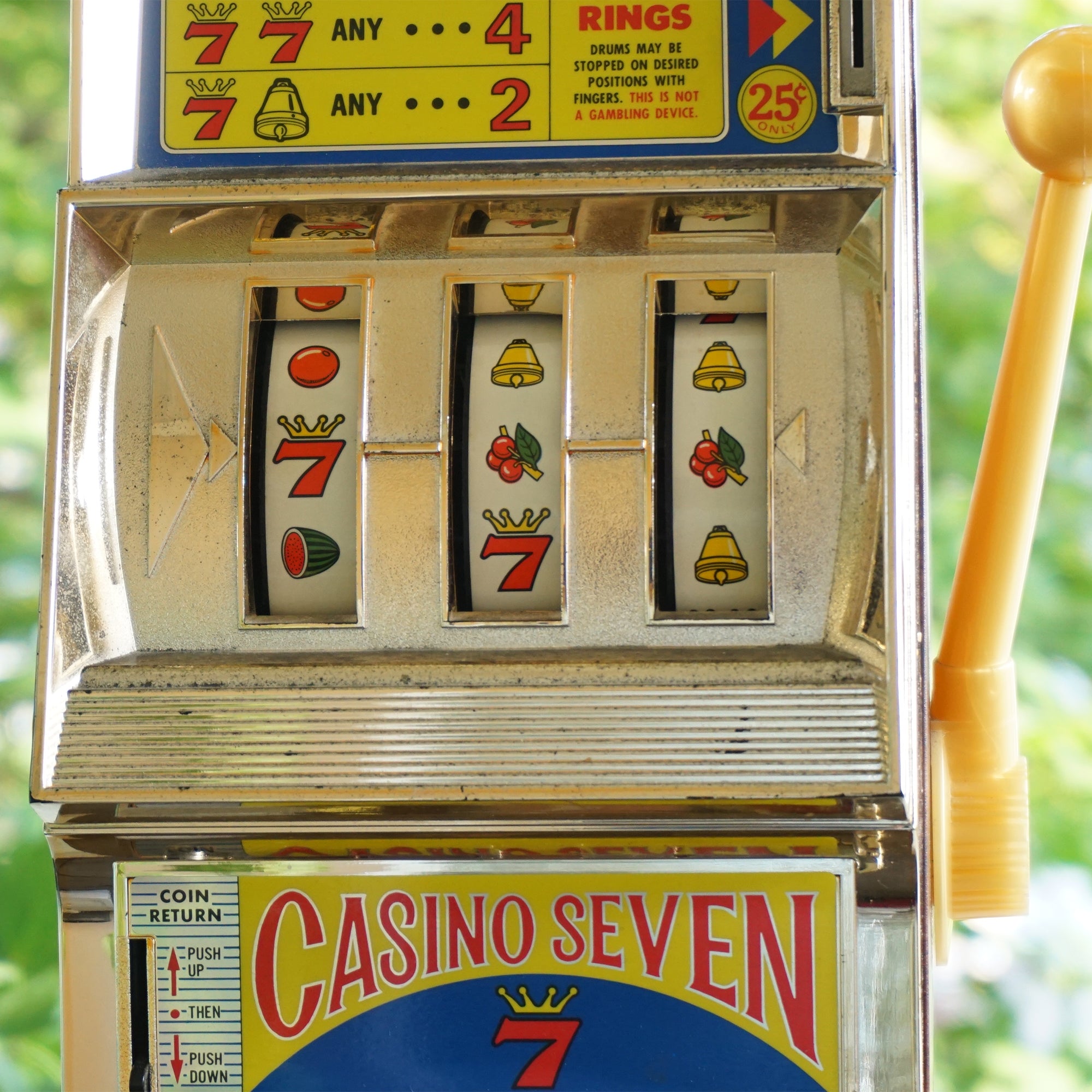 Vintage WACO Jackpot Casino Seven Real Action Slot Machine. Coin