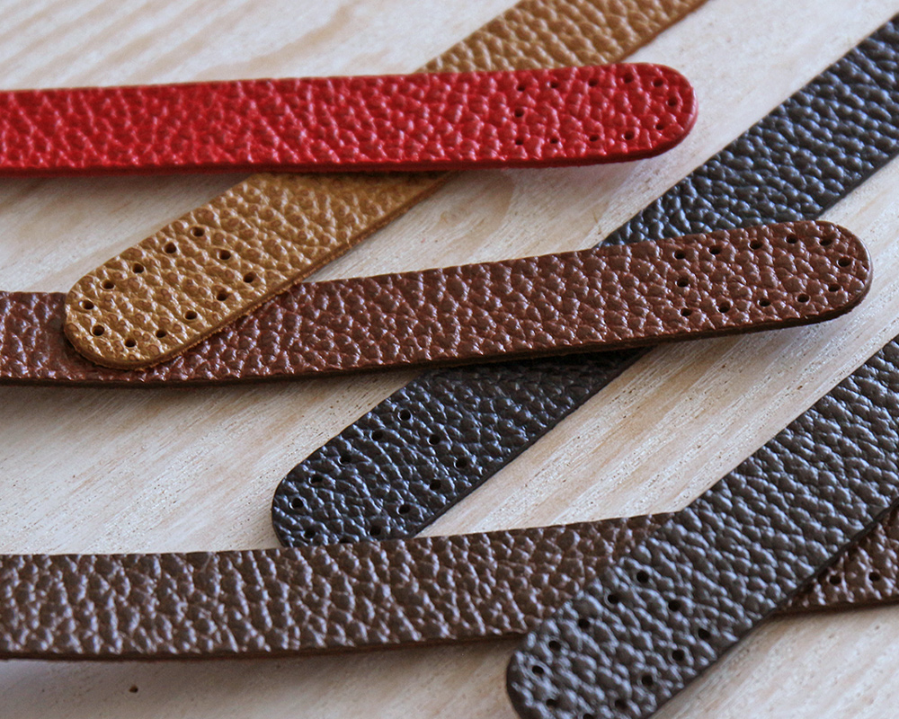 希少】アントニー・クラーベ② 「赤い点のついた手袋」カーボン