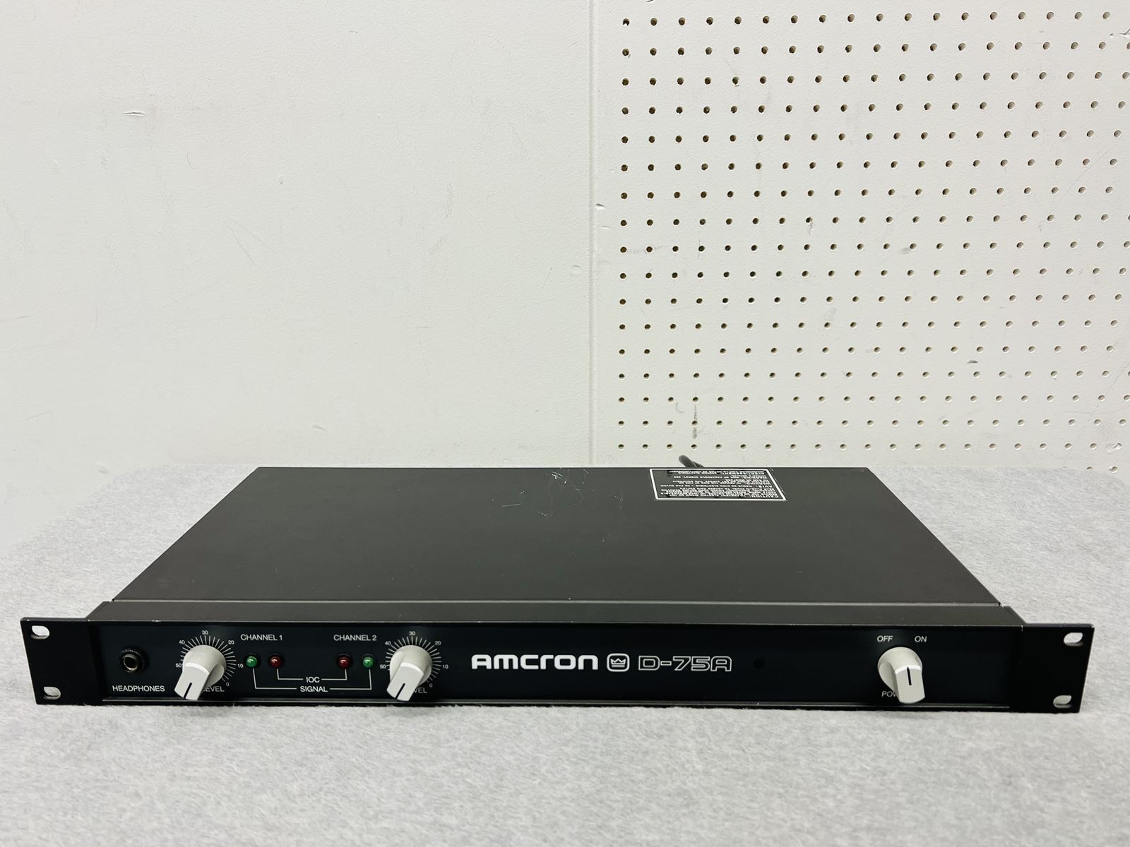 動作未確認】Crown D-75A ヴィンテージパワーアンプ 海外プラグ仕様