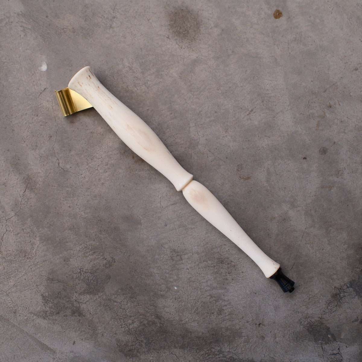 DAO HUY HOANG | ペーパーツリー