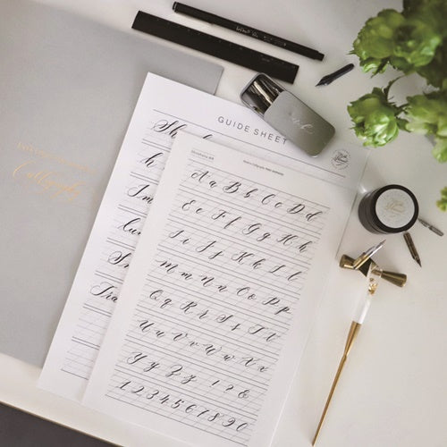 DAO HUY HOANG/カリグラフィーホルダー/Ebony and Antler Finial