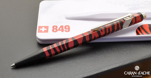 CARAN D'ACHE カランダッシュ ボールペン 限定品 ゼブラ レッド | ペン