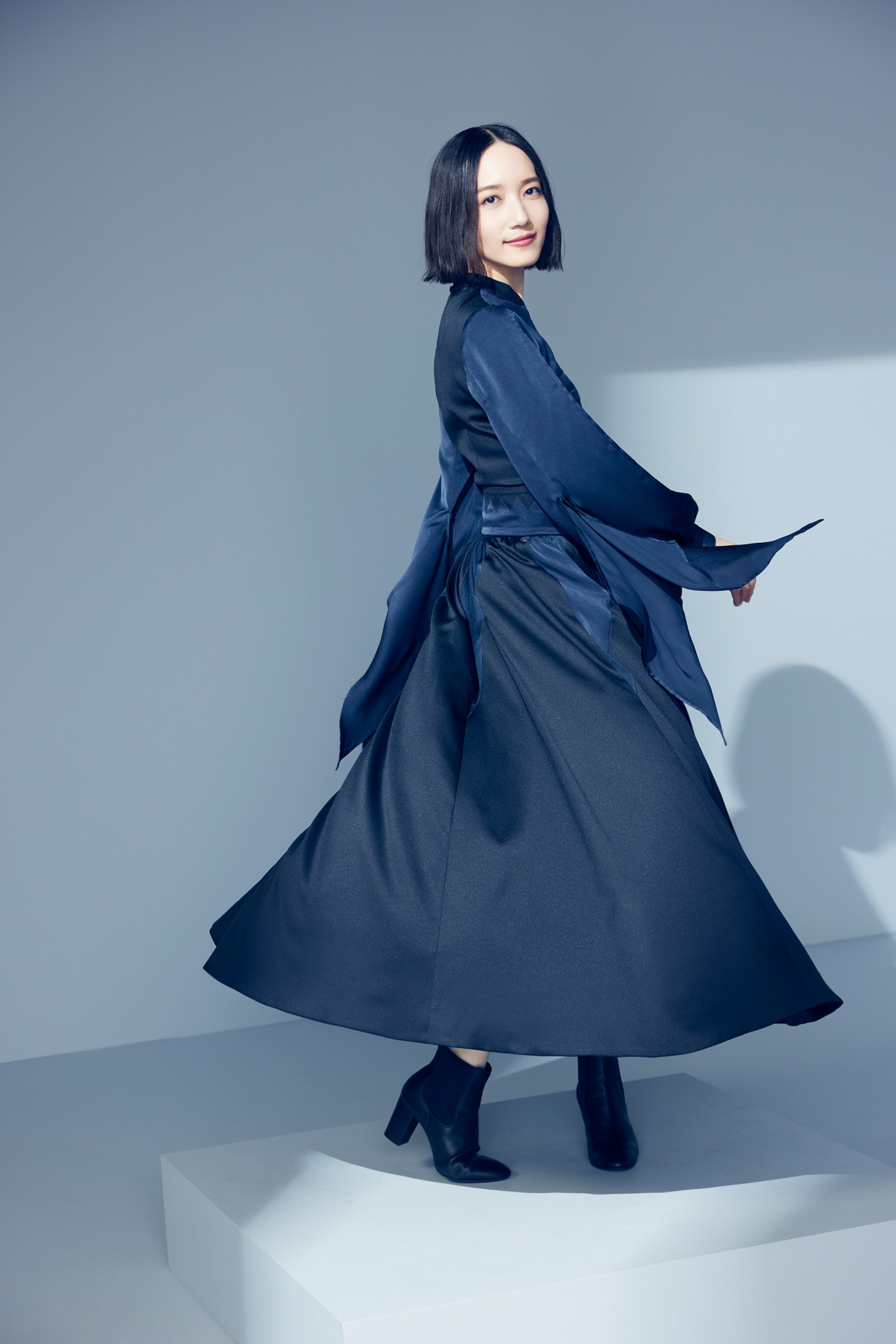 8 ｜ Perfume Closet