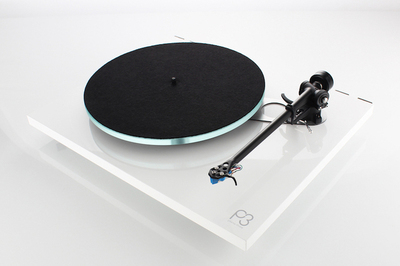 蘇る英国の銘機。REGAのレコードプレーヤー「Planar3」で注目アナログ