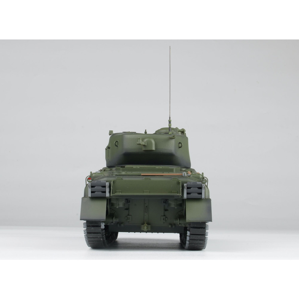 プラモデル :: 軍用車両 & 武器 :: M4A1 シャーマン 76mm砲搭載型