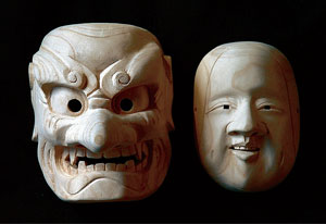 宮崎県産 赤色 神楽面 木製 鬼の神楽面 木製 伝統的25日