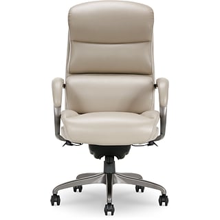 ダニエル・リーバッケン チェア LIRA (リラ スタッキングアームレス