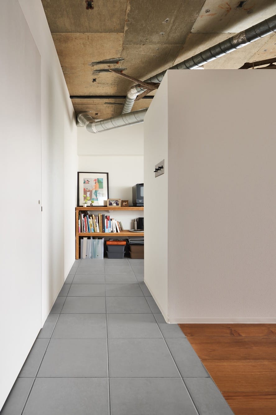 土間タイル 内床用 ライトグレー（ケース） | FL-TL001-13-G141 | 床