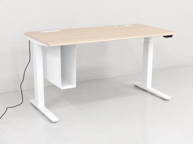 中古｜オカムラ｜スイフト｜平デスク（電動昇降タイプ／レバータイプ