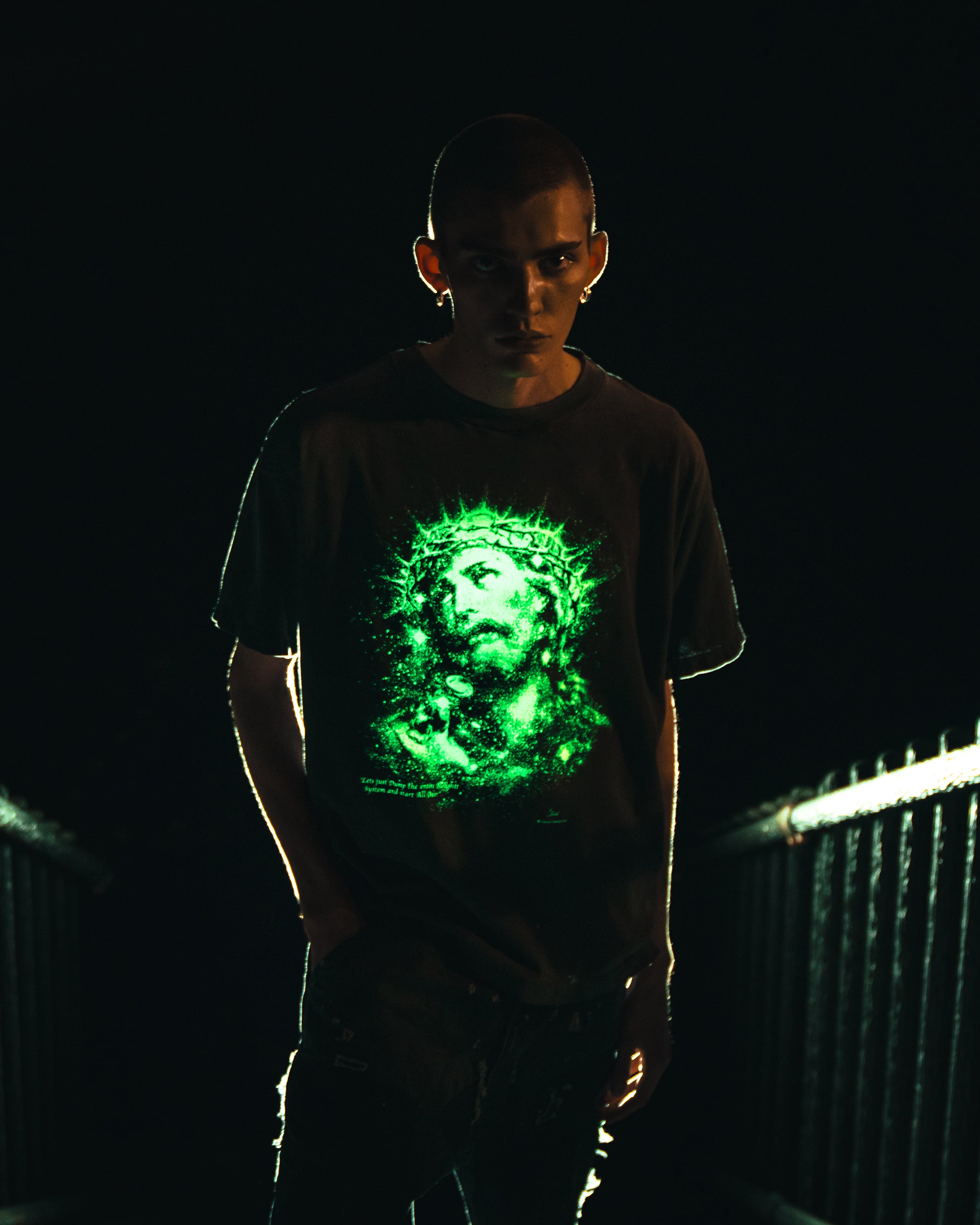 SAINT Mxxxxxx]SS TEE/JESUS/BLACK(SM-HR8-0000-016) – R&Co.