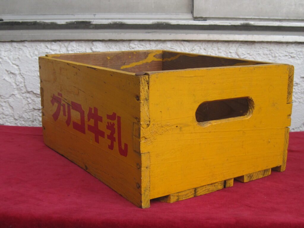 商品NO、B-198 グリコ牛乳木箱 昭和レトロ SOLDOUT | 骨董＆リサイクル