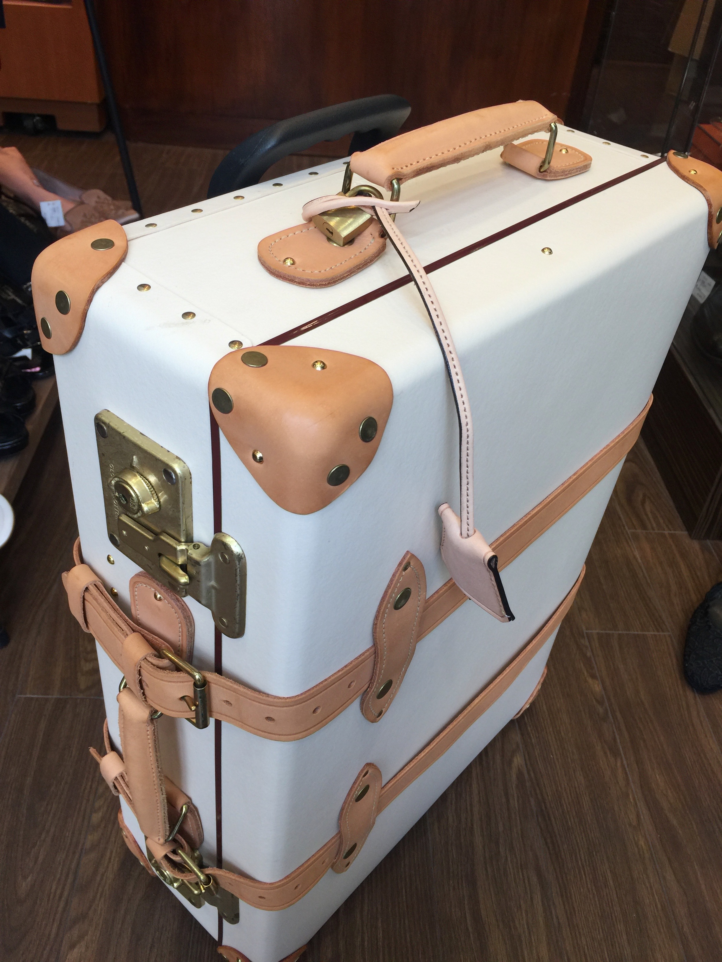 GLOBE TROTTER サファリ ラージ スーツケース GLOBE TROTTER｜サファリ