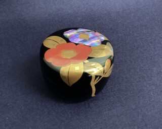 一后一兆 作 『椿 棗』 ｜骨董品買取 緑和堂