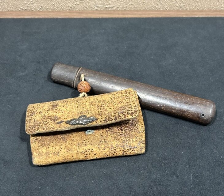 腰差付 煙草入 買取価格相場｜骨董品買取 緑和堂