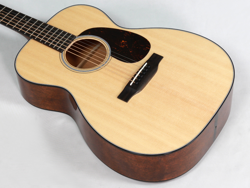 Martin Custom Shop CTM 00-18 