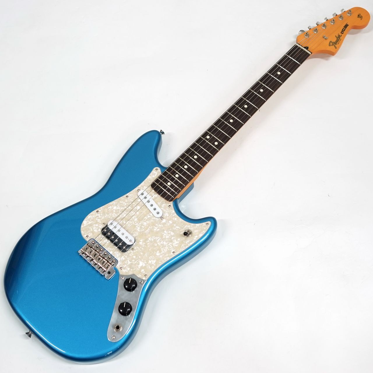 Fender フェンダー Made in Japan Limited Cyclone / Lake Placid Blue