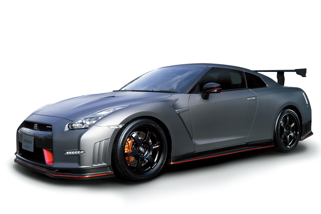 日産は「GT-R NISMO」や新型軽乗用車を出展【東京オートサロン2014