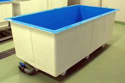 引き取り限定 茨城県大洗町 大型水槽 タンク 2つセット FRP 生簀 養殖