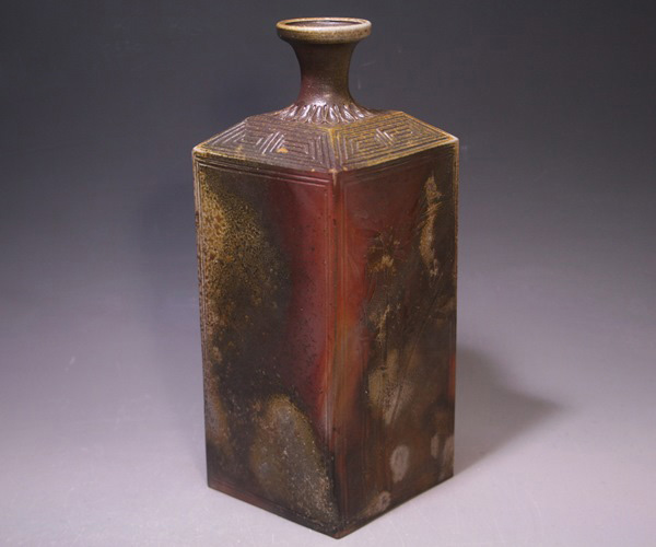 AKa6903 備前焼 小西陶古 変わった形の酒器 珍品 AKa6903 備前焼 小西陶