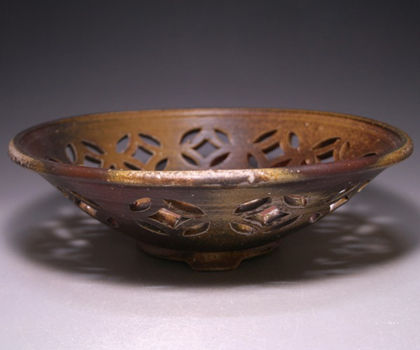 馬場祥輔 作 「備前透し鉢」 ～備前焼専門卸小売店 川口陶楽苑～