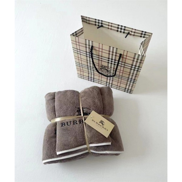 バーバリーburberryタオル騎士フェイスタオル熊ブランド肌触り 吸水性