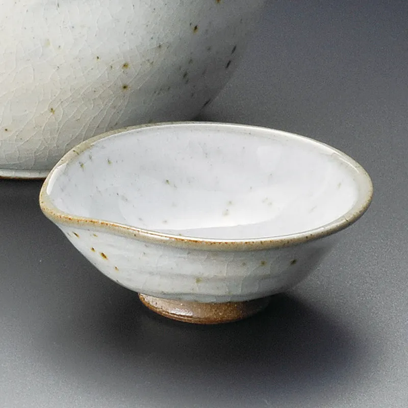 粉引中鉢 作家もの 土物 粉引中鉢 作家もの 土物 粉引