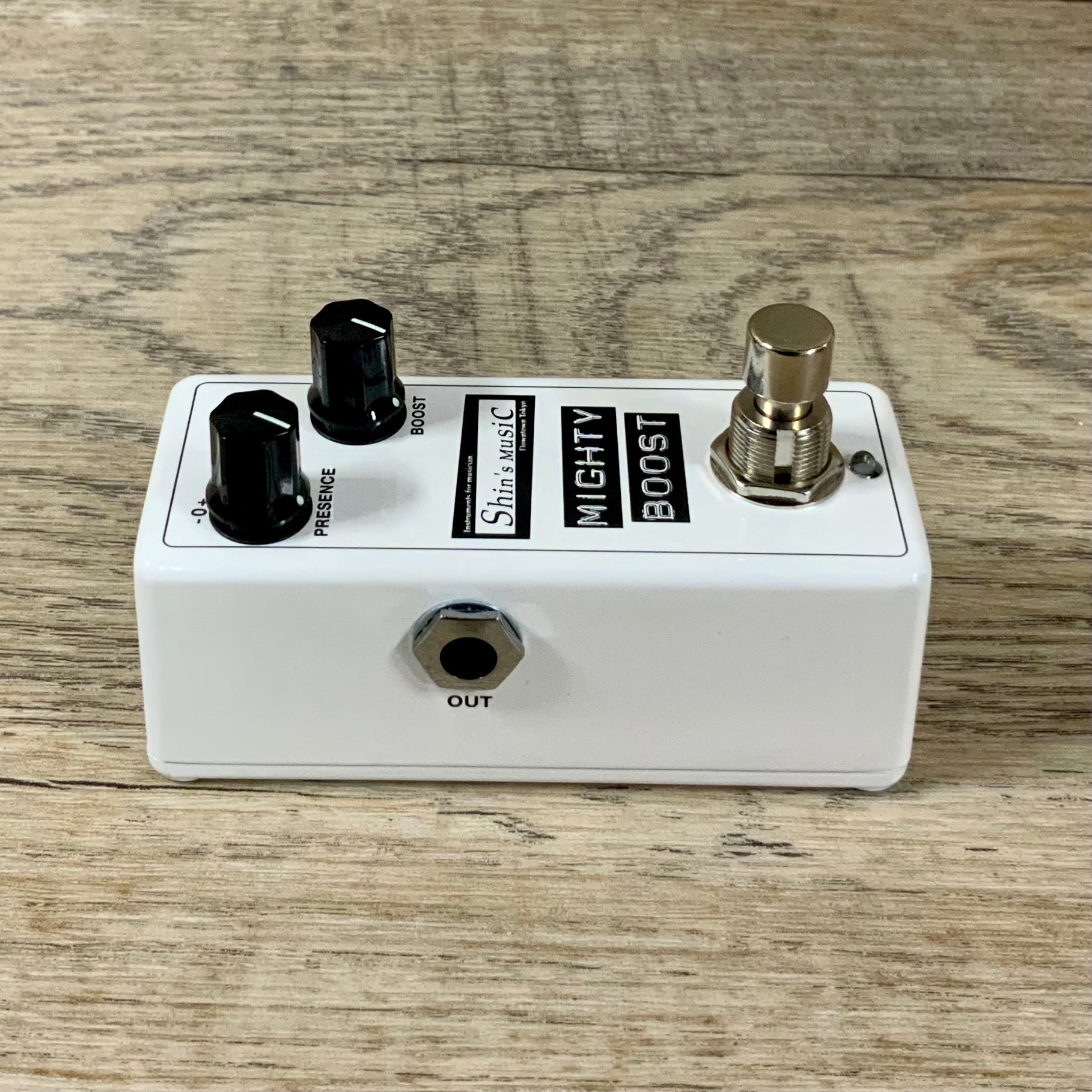 Shins Music Mighty Boost – Tone Shop Guitars