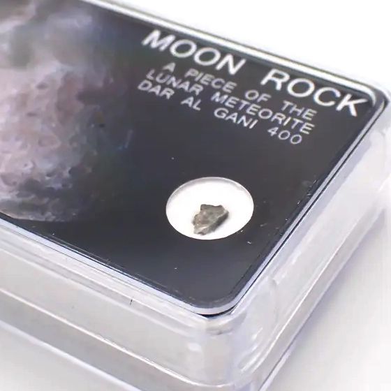 ✨開運!　＊月の石＊　月から来たＮＷＡ11273隕石標本 スペシャルレア! ＊月の石＊ 月から来たNWA11273隕石標